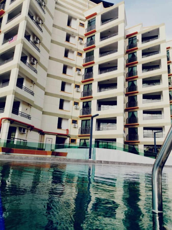 Marina Heights Hotel Residences Lumut Exterior photo