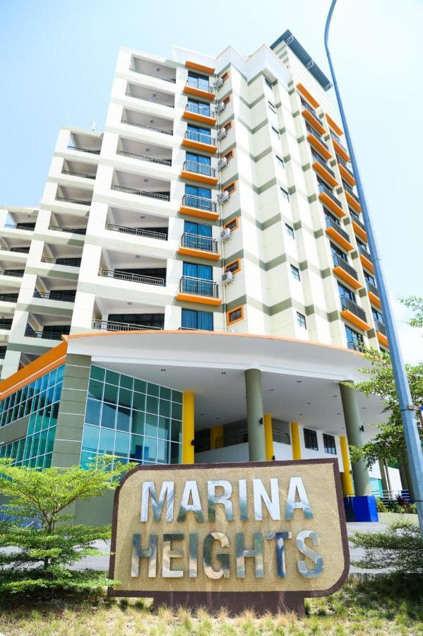 Marina Heights Hotel Residences Lumut Exterior photo