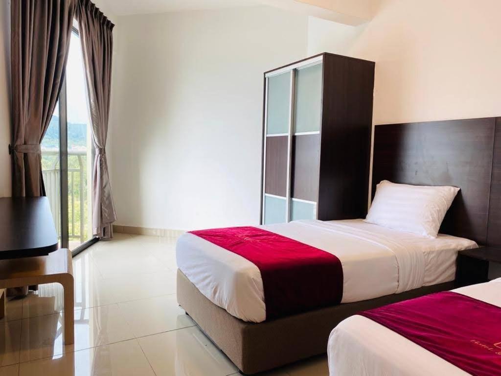 Marina Heights Hotel Residences Lumut Exterior photo