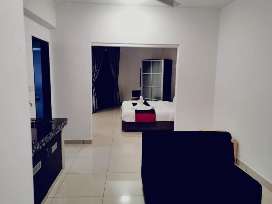 Marina Heights Hotel Residences Lumut Exterior photo