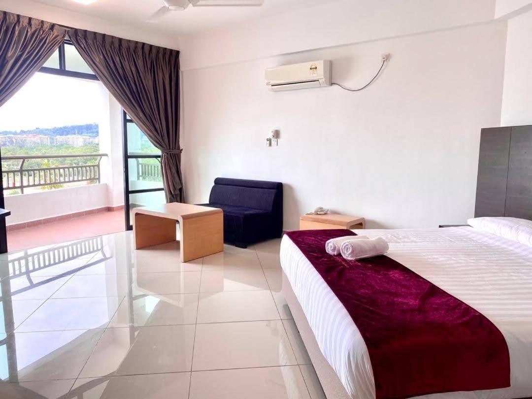 Marina Heights Hotel Residences Lumut Exterior photo